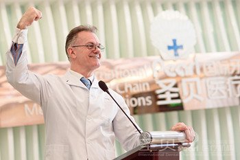 真材实料做种植 精雕细琢出贝齿