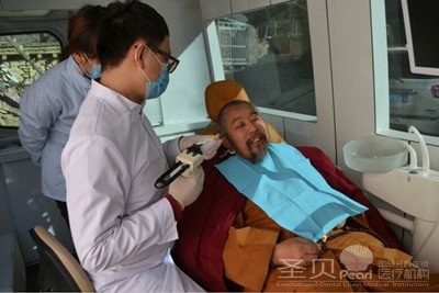 千里送温暖，圣贝移动诊疗车开进入极寒康巴2